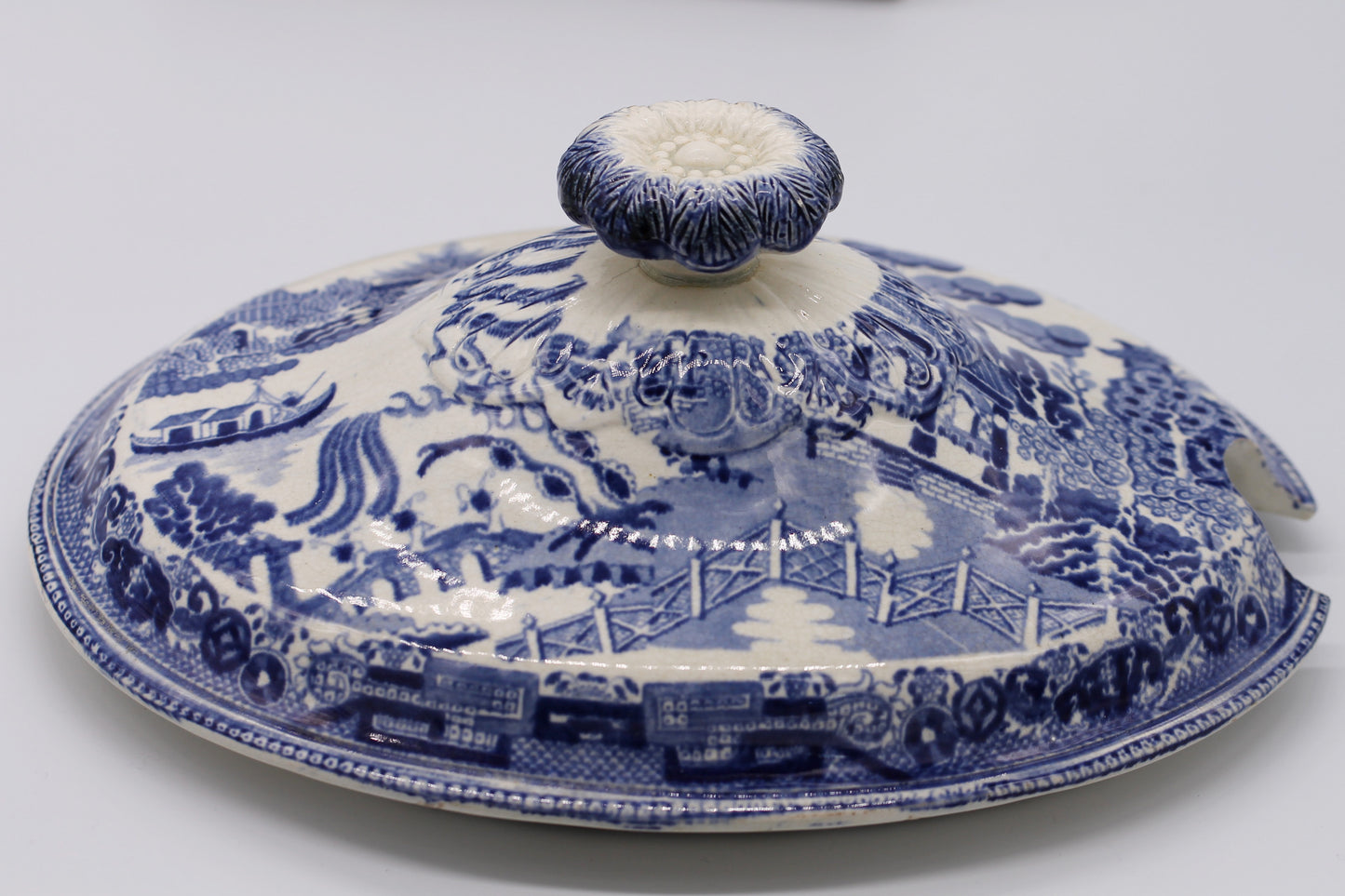 Antique Blue Willow Pattern LARGE Lidded Tureen c1850