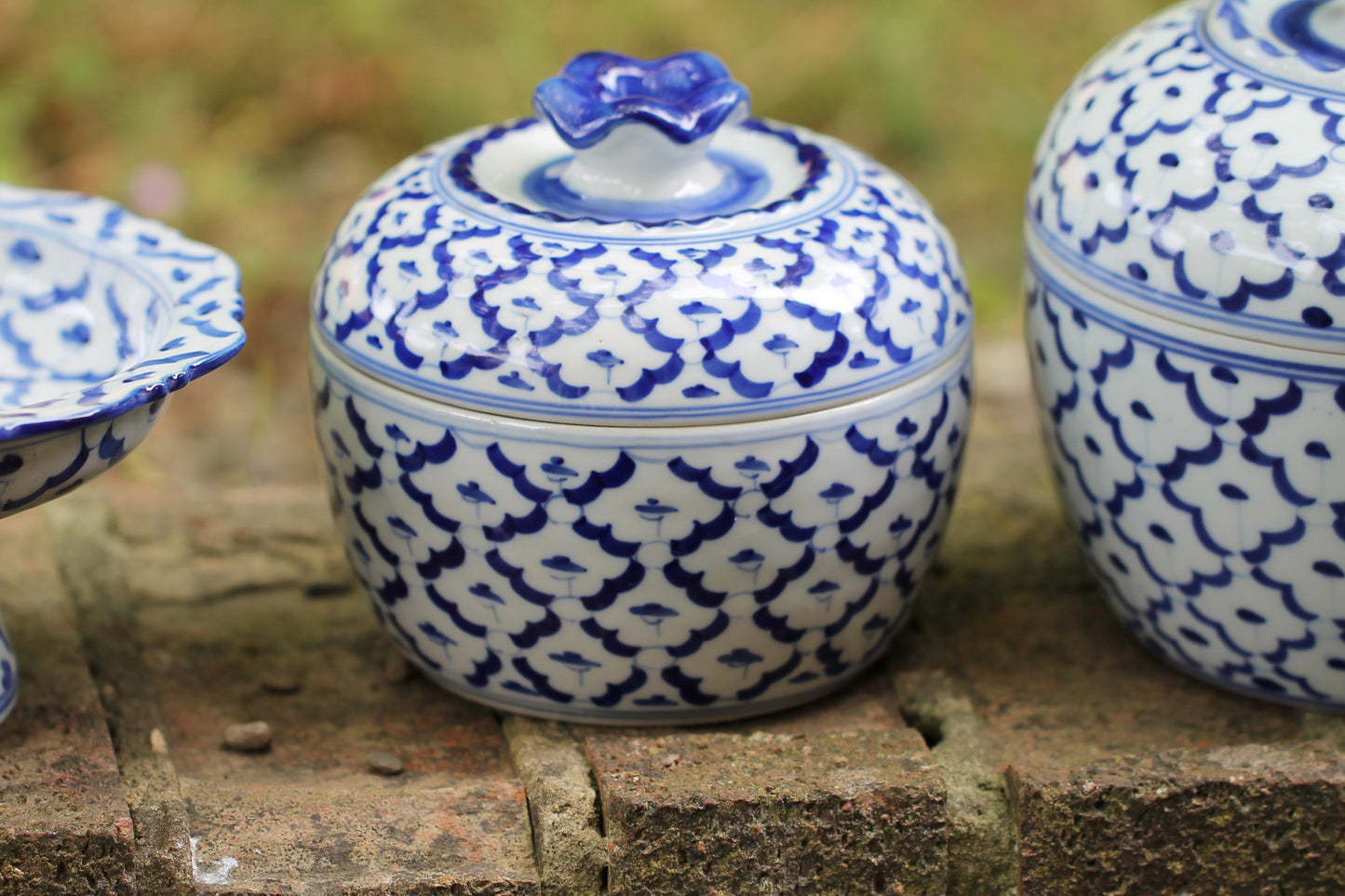 Early 20th Century Chinese Porcelain Blue and White Lidded Jars and Comport