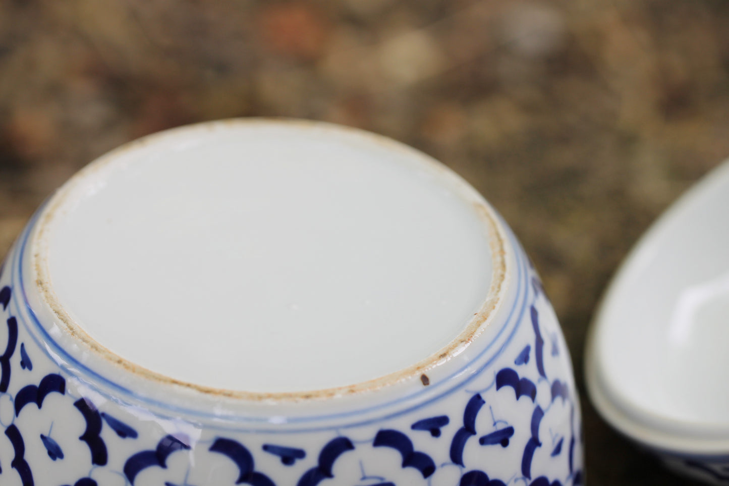 Early 20th Century Chinese Porcelain Blue and White Lidded Jars and Comport