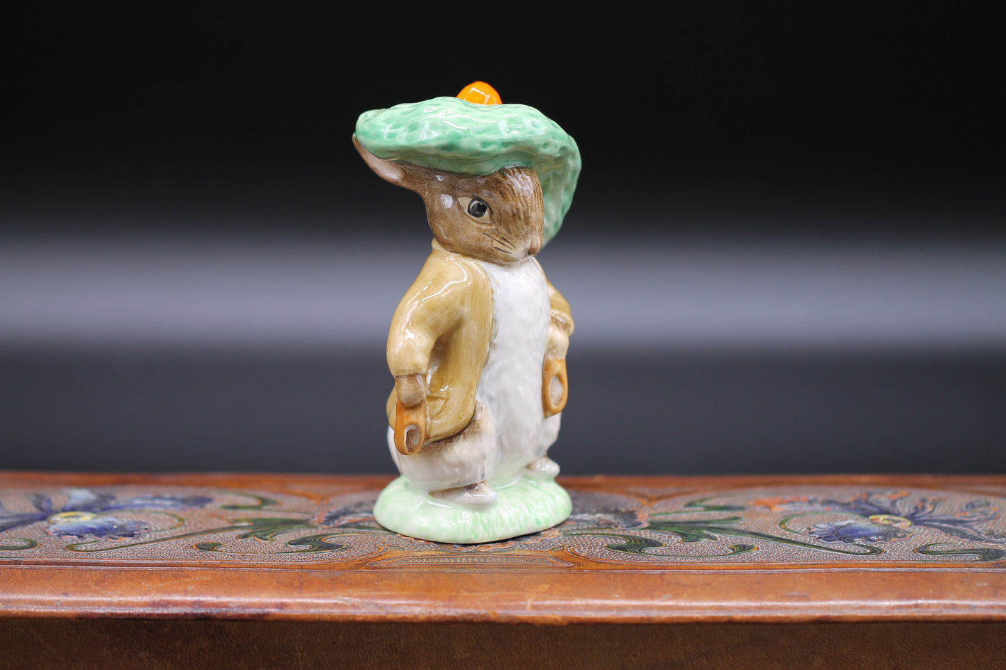 Vintage Royal Doulton Beswick Beatrix Potter Figurine "Benjamin Bunny" with box