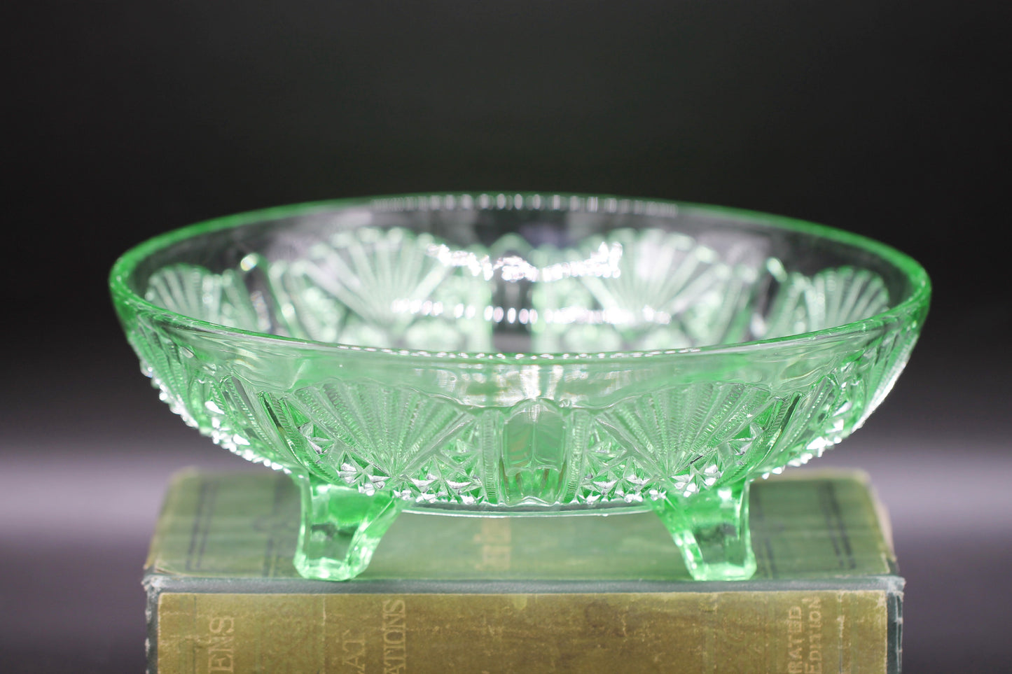 English Art Deco George Davidson Pressed Green Glass Footed Fruit Bowl Pattern 718 FY c1940