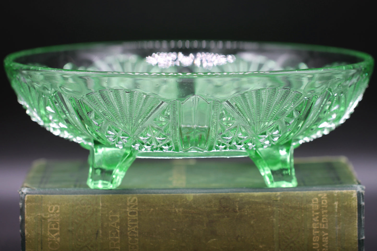 English Art Deco George Davidson Pressed Green Glass Footed Fruit Bowl Pattern 718 FY c1940